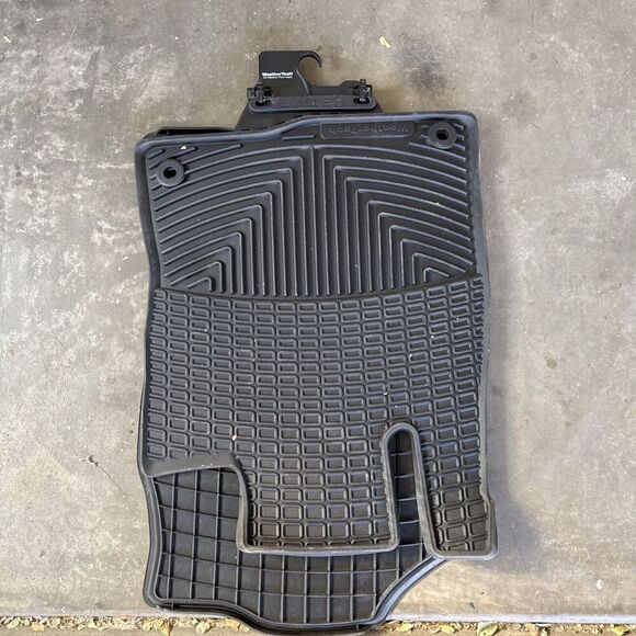 WeatherTech All-Weather Floor Mats W390 Honda Type R Front Set Black‎ - Picture 6 of 8